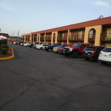 Days Inn By Wyndham Caddo Valley Arkadelphia Экстерьер фото
